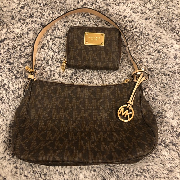 Michael Kors Handbags - MICHAEL KORS HANDBAG BUNDLE